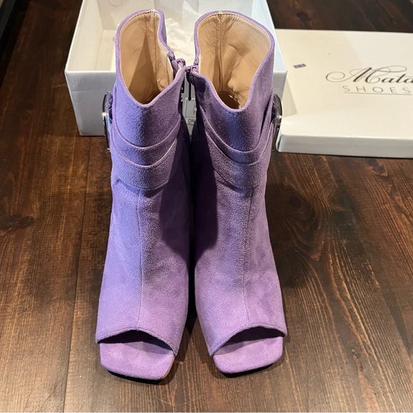 Mata Shoes Calf length bootie in purple side w side zipper size 8 - Picture 3 of 7